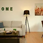 Appartement Kuelhome - Wunderschoene Mit Parkplatz & Balkon Fuer 6