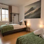 Kuelhome - Wunderschoene Mit Parkplatz & Balkon Fuer 6 *