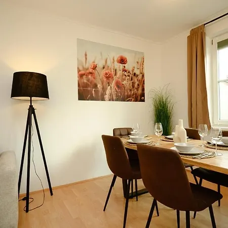Kuelhome - Wunderschoene Mit Parkplatz & Balkon Fuer 6 Apartmán *