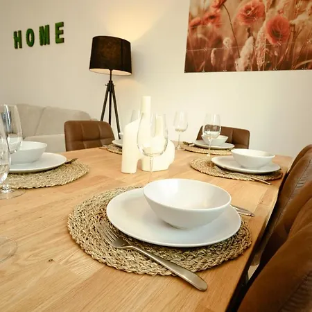 Kuelhome - Wunderschoene Mit Parkplatz & Balkon Fuer 6 * Sitzenberg