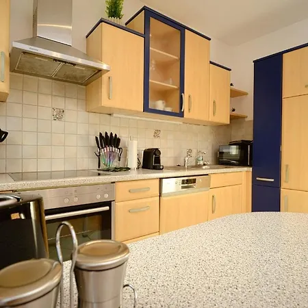 Kuelhome - Wunderschöne Mit Parkplatz&balkon Für 6 *