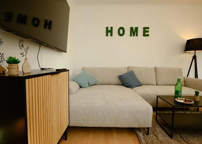 Kuelhome - Wunderschoene Mit Parkplatz & Balkon Fuer 6 Apartman Sitzenberg