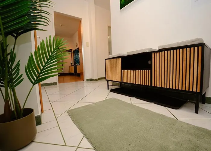 Kuelhome - Wunderschoene Mit Parkplatz & Balkon Fuer 6 Apartman