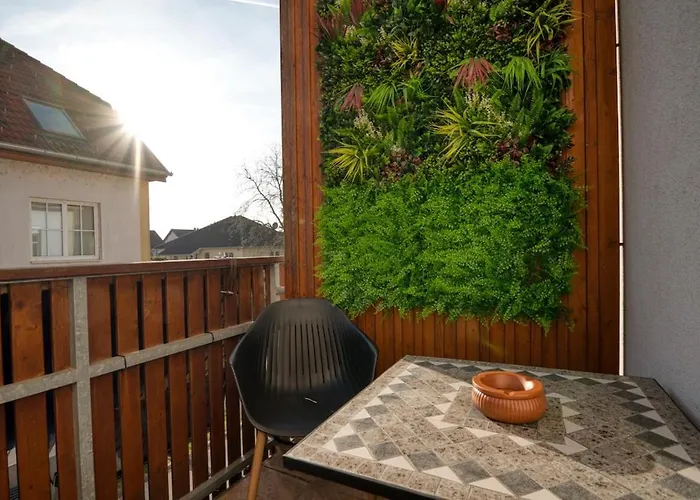 Apartman Kuelhome - Wunderschoene Mit Parkplatz & Balkon Fuer 6 Sitzenberg