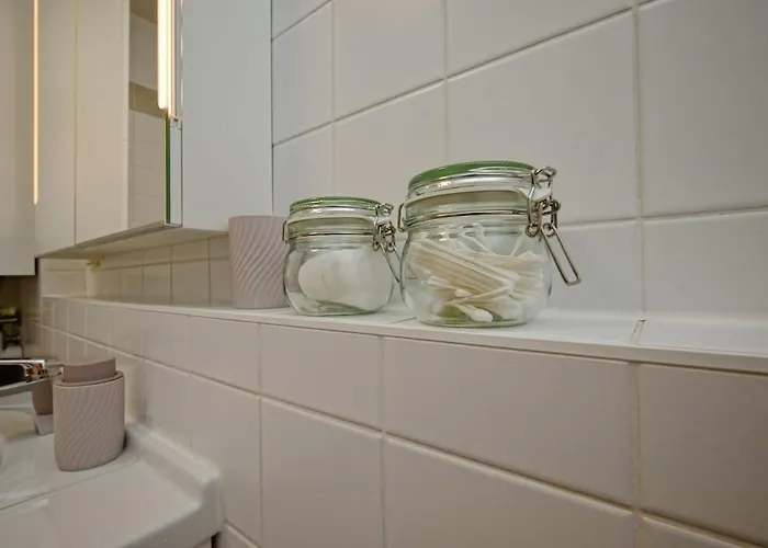 Apartman Kuelhome - Wunderschoene Mit Parkplatz & Balkon Fuer 6 Sitzenberg