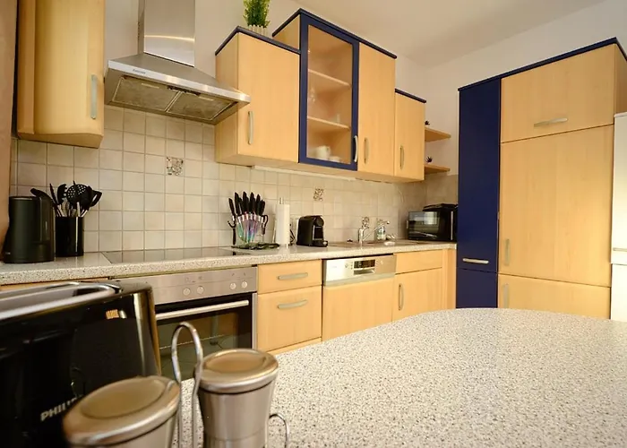 Kuelhome - Wunderschoene Mit Parkplatz & Balkon Fuer 6 *