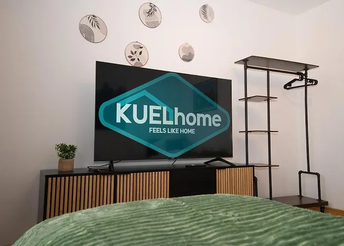 Kuelhome - Wunderschoene Mit Parkplatz & Balkon Fuer 6 *
