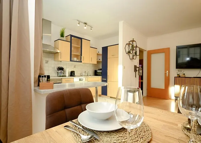 Apartman Kuelhome - Wunderschoene Mit Parkplatz & Balkon Fuer 6