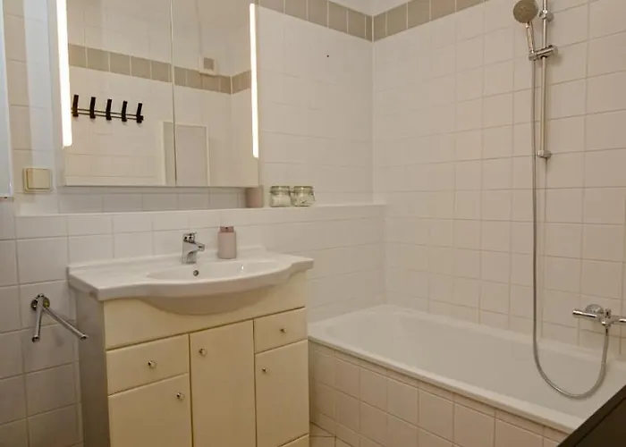 Apartman Kuelhome - Wunderschoene Mit Parkplatz & Balkon Fuer 6 Sitzenberg